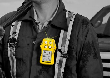 Multi-gas detector for confined space entry – GasAlertQuattro - Honeywell Analytics